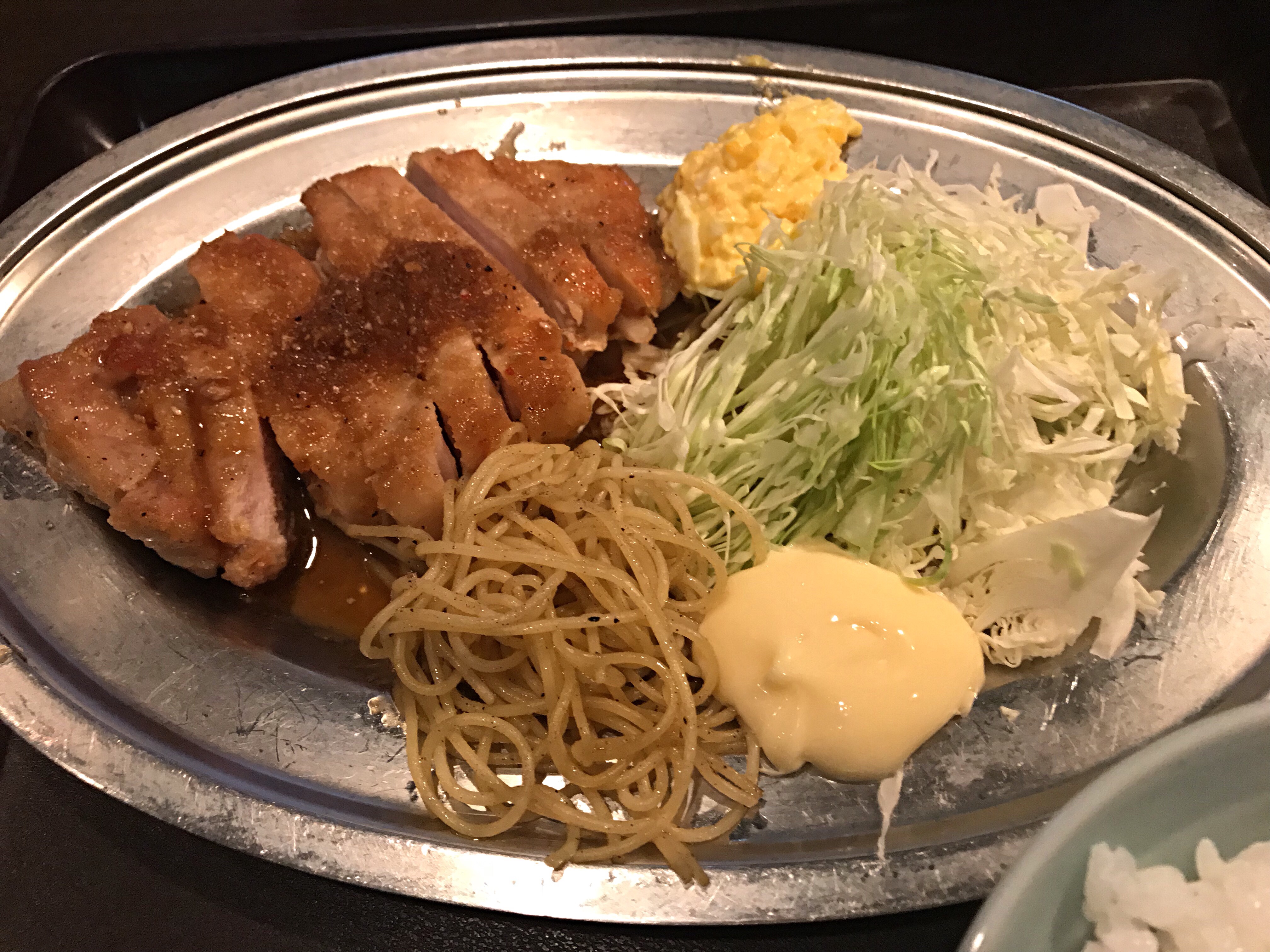 旭川にある焼肉屋の肉厚ポークジンジャーが美味い-北海道の美味しいお店|社長のブログ | 大熊養鶏場