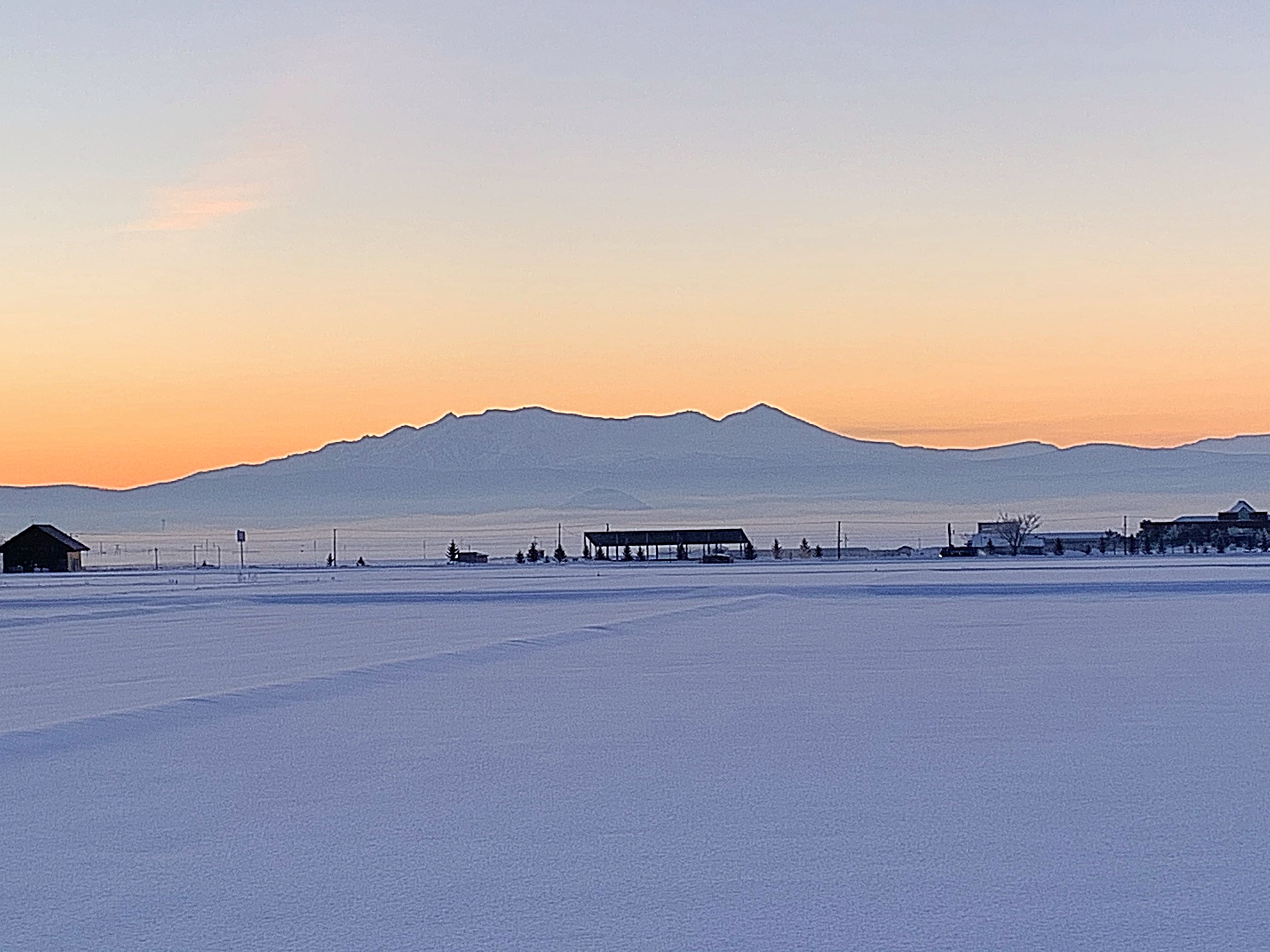 マイナス２４℃のぴっぷから見た大雪山の朝焼け-ブログ|社長のブログ | 大熊養鶏場